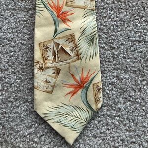 Tommy Bahama 100% Silk Tie Off White w/coral tropical flowers vintage. Easter.